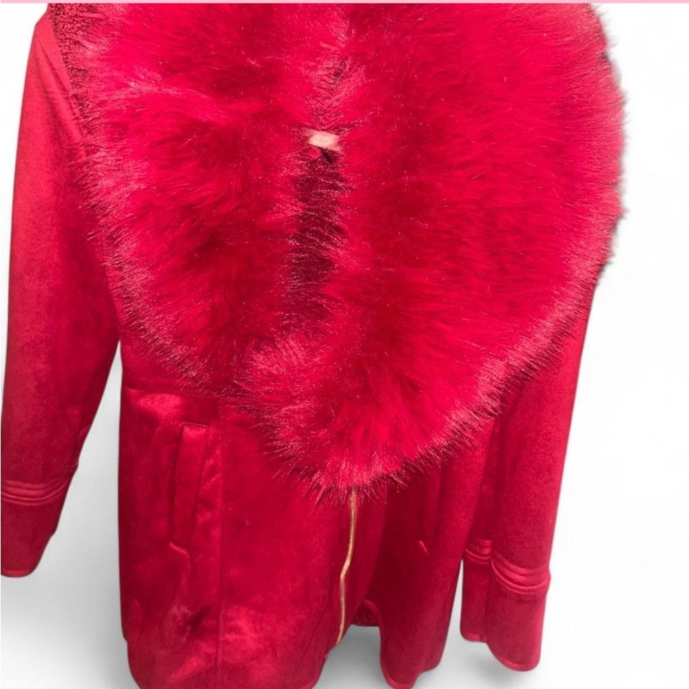 Elegant Red Faux Fur Collar Trench Coat - Picture 4 of 7